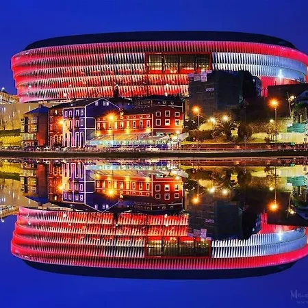 Cultura Y Gastronomía En El Casco Viejo *