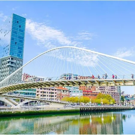 Cultura Y Gastronomía En El Casco Viejo *