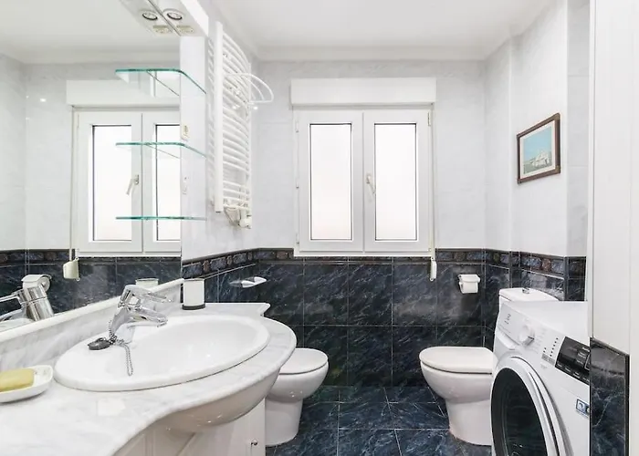 Cultura Y Gastronomia En El Casco Viejo بلباو